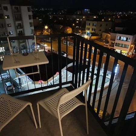 דירות Welcome In Central פיטסטי מראה חיצוני תמונה